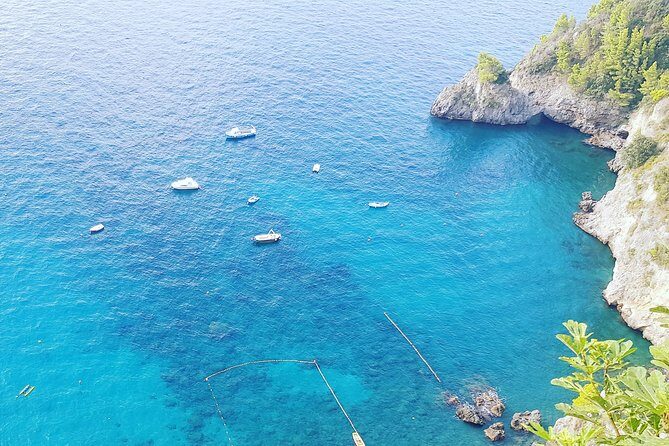 TOUR : EXCLUSIVE AMALFI COAST : Positano Sorrento Pompeii - Sorrento’s Corso Italia walk: citrus culture and seaside texture
