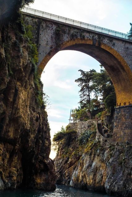 Tour in Barca da Amalfi un Viaggio da Sogno in Amalfi Coast - The Aperitif Moment and Why Going West Toward Positano Works