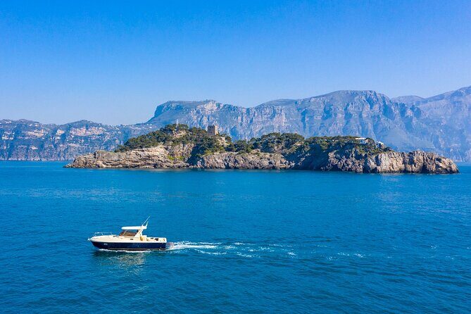 Tour Privato della Costiera Amalfitana in Barca - Nerano, Praiano, and Conca dei Marini: A Route Built for Bays and Fish-Lunch Energy