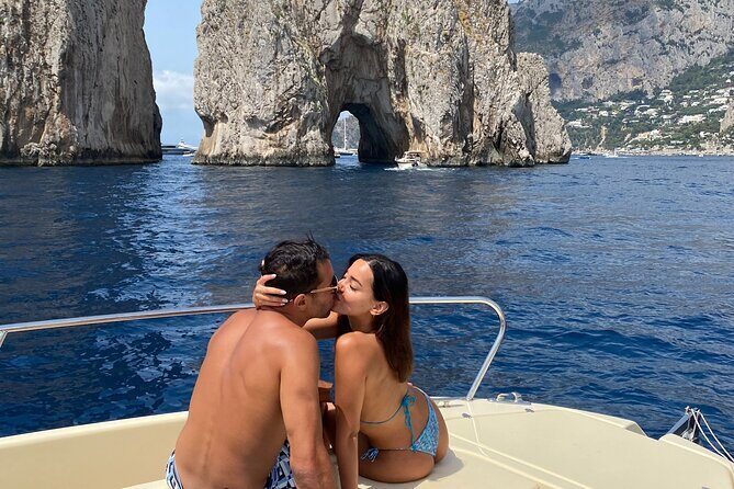 Tour Privato di Capri&Positano in Barca - Stop-by-stop: Blue Grotto (Grotta Azzurra) and the rowboat transfer