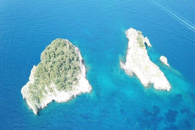 Tour privato in barca fra le meraviglie di Positano e della costiera Amalfitana - Meeting in Sorrento: pickup, mobile ticket, and staying organized