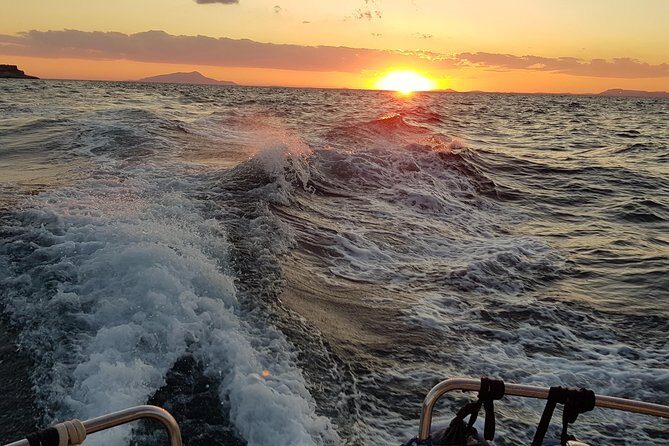 Tour privato in barca fra le meraviglie di Positano e della costiera Amalfitana - Snorkeling, towels, and the onboard comforts you’ll thank yourself for