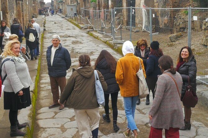 Transfer also for disabled Naples / Sorrento / Amalfi Coast - Timing and Route Reality: How a 1–2 Hour Transfer Actually Works