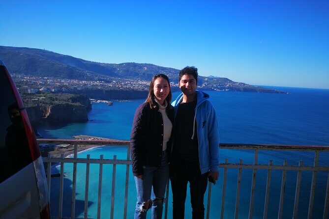 Transfer also for disabled Naples / Sorrento / Amalfi Coast - The Pickup Moment: Sign, Warm Welcome, and Clear Communication