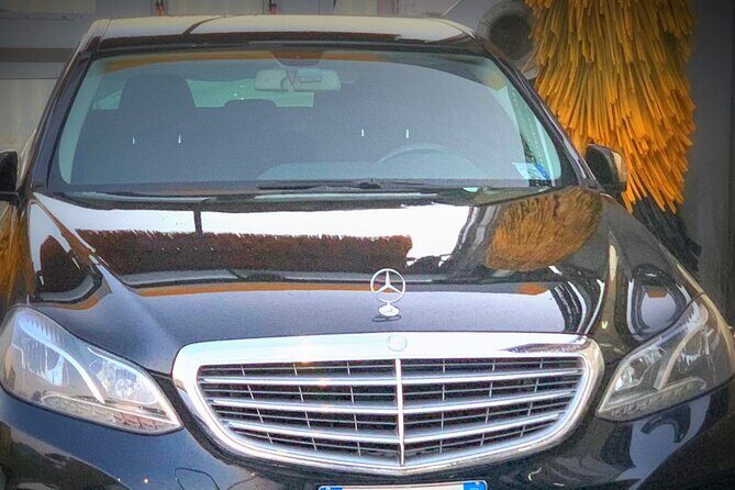 Transfer from Naples to Positano or Return - Your Mercedes Ride: Up to 8 People, 1 Suitcase Each