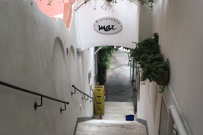 Transfer from Naples to Positano with a stop at Pompeii or Positano to Naples - Price and value: what you’re really paying for
