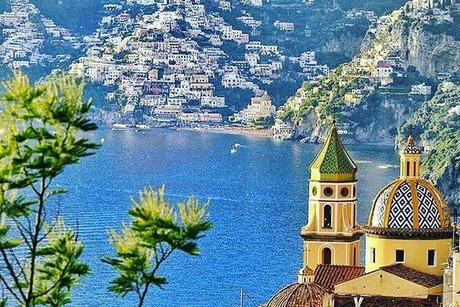Transfer from Naples to Positano with a stop at Pompeii or Positano to Naples - Pompeii stop: the 2 hours that changes the whole itinerary