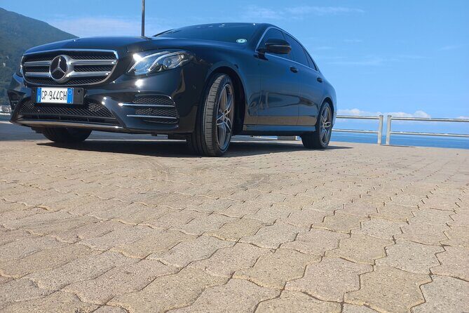 Transfer private from Positano to Naples or viceversa - The “Small Stop” Advantage: Views and a Real Reason to Look Around